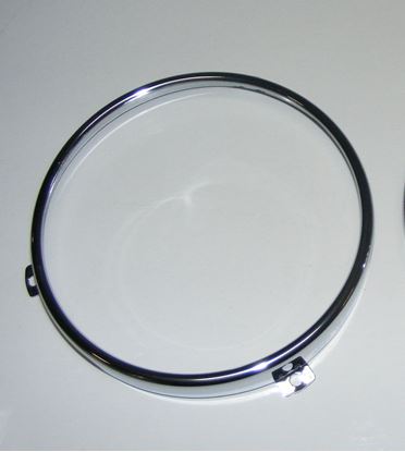 Picture of bmw headlight rim, 63121362477